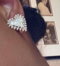 Load image into Gallery viewer, Small Crystal and faux pearl Heart Stud Clip On Earrings gold
