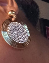 Load image into Gallery viewer, Hammered Metal and rhinestone Disc Clip On Earrings silver
