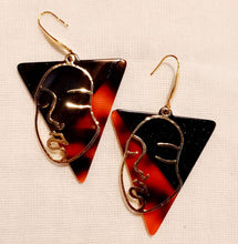 Load image into Gallery viewer, Abstract Face Design Dangle Earrings pierced ears gold
