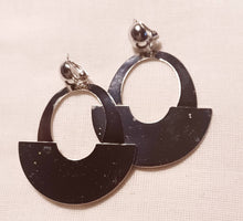 Load image into Gallery viewer, Chunky Metal Hoop Clip On Earrings Silver
