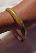 Load image into Gallery viewer, Mens Antique Bronze Tribal Benin Bracelet
