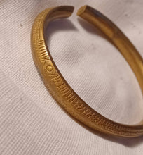 Load image into Gallery viewer, Mens Antique Bronze Tribal Benin Bracelet
