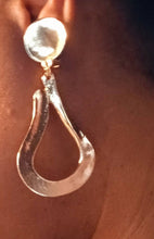 Load image into Gallery viewer, Gold Metal Abstract Hoop Clip On Earrings
