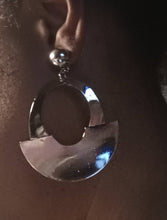 Load image into Gallery viewer, Chunky Metal Hoop Clip On Earrings Silver

