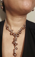 Load image into Gallery viewer, Handmade Grapevine design faux Pearl Clip on earrings and necklace Set
