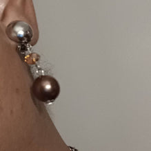 Load image into Gallery viewer, Handmade Grapevine design faux Pearl Clip on earrings and necklace Set
