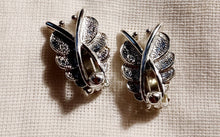 Load image into Gallery viewer, Antique 1960s era Clip On Earrings Signed sc Sarah Coventry mid century modern
