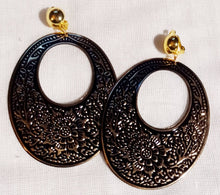 Load image into Gallery viewer, Large  Boho Hoop Clip On Earrings gold
