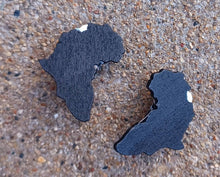 Load image into Gallery viewer, Handmade Wooden Africa small stud Clip On Earrings
