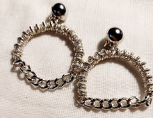 Load image into Gallery viewer, Small Metal Chain  and rhinestone Dangle Clip On Earrings
