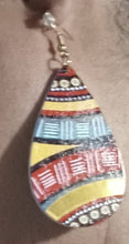 Load image into Gallery viewer, Clip On Retro wooden Mudcloth Design Earrings
