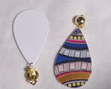 Load image into Gallery viewer, Clip On Retro wooden Mudcloth Design Earrings
