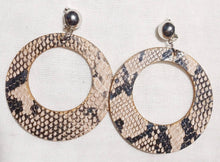 Load image into Gallery viewer, Faux Snakeskin Hoop Clip On Earrings beige and black
