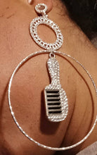 Load image into Gallery viewer, Handmade Rhinestone Afro comb Clip on Earrings and necklace set
