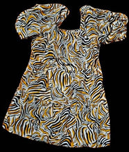Load image into Gallery viewer, Vintage style  Kaftan  dress with matching earrings New with tags 2xl Rare
