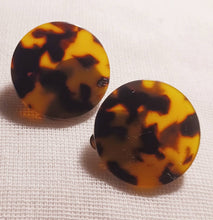 Load image into Gallery viewer, Tortoise Acrylic stud clip On Earrings
