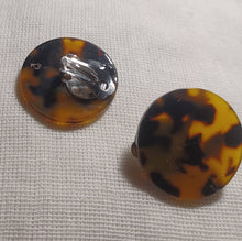 Load image into Gallery viewer, Tortoise Acrylic stud clip On Earrings
