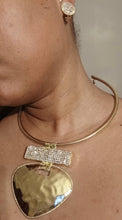 Load image into Gallery viewer, Handmade statement necklace Set Clip on earrings

