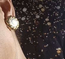Load image into Gallery viewer, Vintage clip on roman coin stud Earrings 1980s
