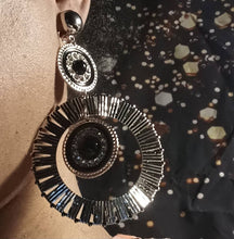 Load image into Gallery viewer, Hammered Metal hoop and rhinestone Clip On Earrings Silver
