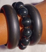 Load image into Gallery viewer, Vintage Chunky Wooden Bangle Set of 3 black
