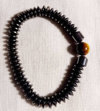 Load image into Gallery viewer, Mens Hematite and tigers eye Bead Bracelet New
