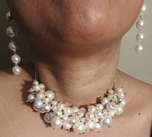 Load image into Gallery viewer, Classy Chunky faux Pearl necklace Set Clip on earrings
