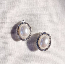 Load image into Gallery viewer, Small Rhinestone and Faux Pearl Stud Clip On Earrings
