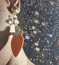 Load image into Gallery viewer, Handmade Rhinestone and Felt pop art carrot Clip On Earrings
