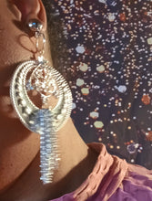 Load image into Gallery viewer, Handmade Hammered Metal  Hoop Disc Clip On Earrings Silver

