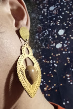 Load image into Gallery viewer, Handmade Natural Boho Wooden Hoop Clip On Earrings
