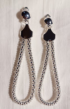 Load image into Gallery viewer, Hammered Metal and chain Clip On Earrings Silver
