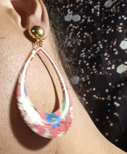Load image into Gallery viewer, Boho style Metal Abstract Hoop Clip On Earrings purple
