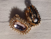 Load image into Gallery viewer, Crystal Stud Clip On Earrings pink gold
