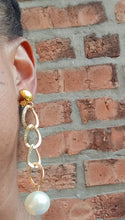 Load image into Gallery viewer, Handmade Faux Pearl and chain Dangle Earrings Clip on gold
