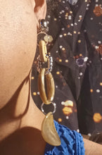 Load image into Gallery viewer, Handmade Chunky Acrylic Chain Earrings Clip On brown
