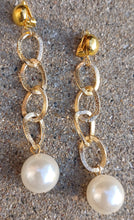 Load image into Gallery viewer, Handmade Faux Pearl and chain Dangle Earrings Clip on gold
