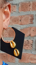 Load image into Gallery viewer, Large Wood and Metal and cowrie  Hoop Earrings Black
