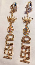 Load image into Gallery viewer, Handmade rhinestone and Gold Metal Queen Nameplate Earrings Clip on 4.5 inch
