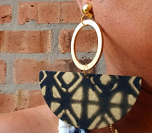 Load image into Gallery viewer, Clip On Afrocentric handpainted Mudcloth Design Earrings large size
