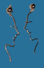 Load image into Gallery viewer, Abstract Face Design Clip On Earrings silver
