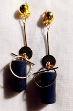 Load image into Gallery viewer, Wood and gold  metal geometric Minimalist Clip on Earrings
