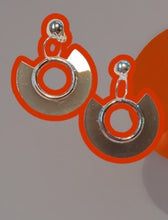 Load image into Gallery viewer, Chunky Geometric design silver hoop clip on  Earrings
