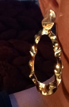 Load image into Gallery viewer, Handmade crinkle Metal Hoop Clip On Earrings gold
