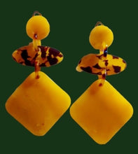 Load image into Gallery viewer, Abstract Acrylic Pop Art Clip On Earrings
