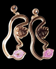 Load image into Gallery viewer, Abstract Acrylic Face Design Clip On Earrings
