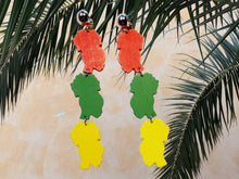 Load image into Gallery viewer, Handmade Wooden afrocentric  Earrings Clip on
