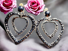Load image into Gallery viewer, Hammered Metal Heart Hoop Clip On Earrings Silver
