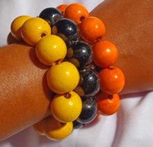 Load image into Gallery viewer, Vintage Chunky Wood bead Bracelet Set of 3
