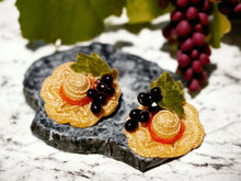 Load image into Gallery viewer, Vintage Handmade tiny Straw Hat Stud Clip On Earrings
